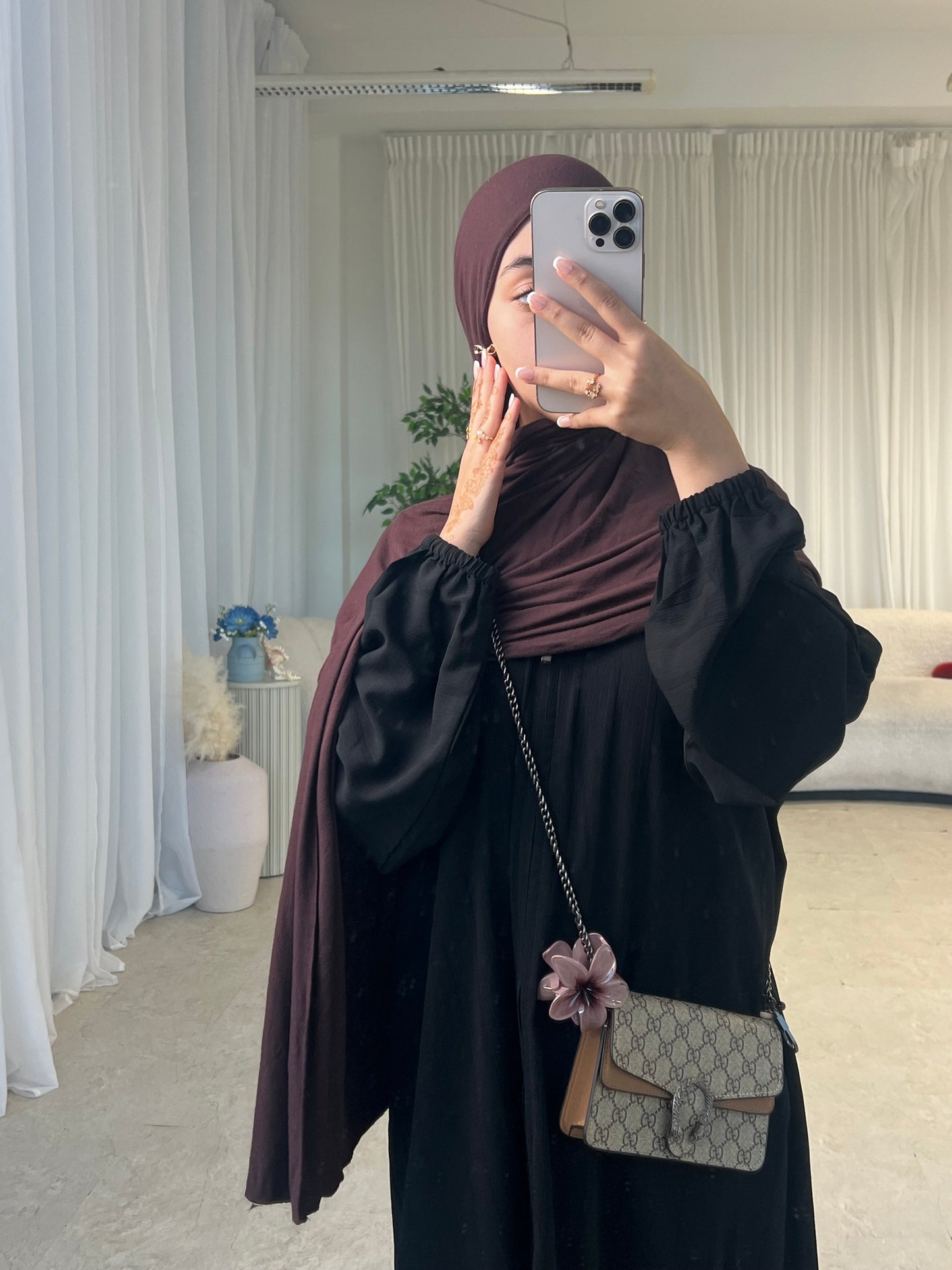 Razia cuffed sleeves zip essentials abaya