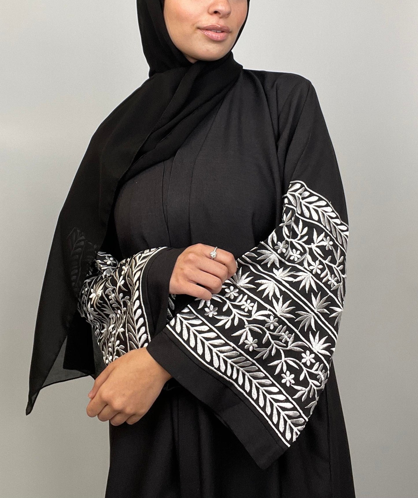 Rahma Embroidery Linen Abaya