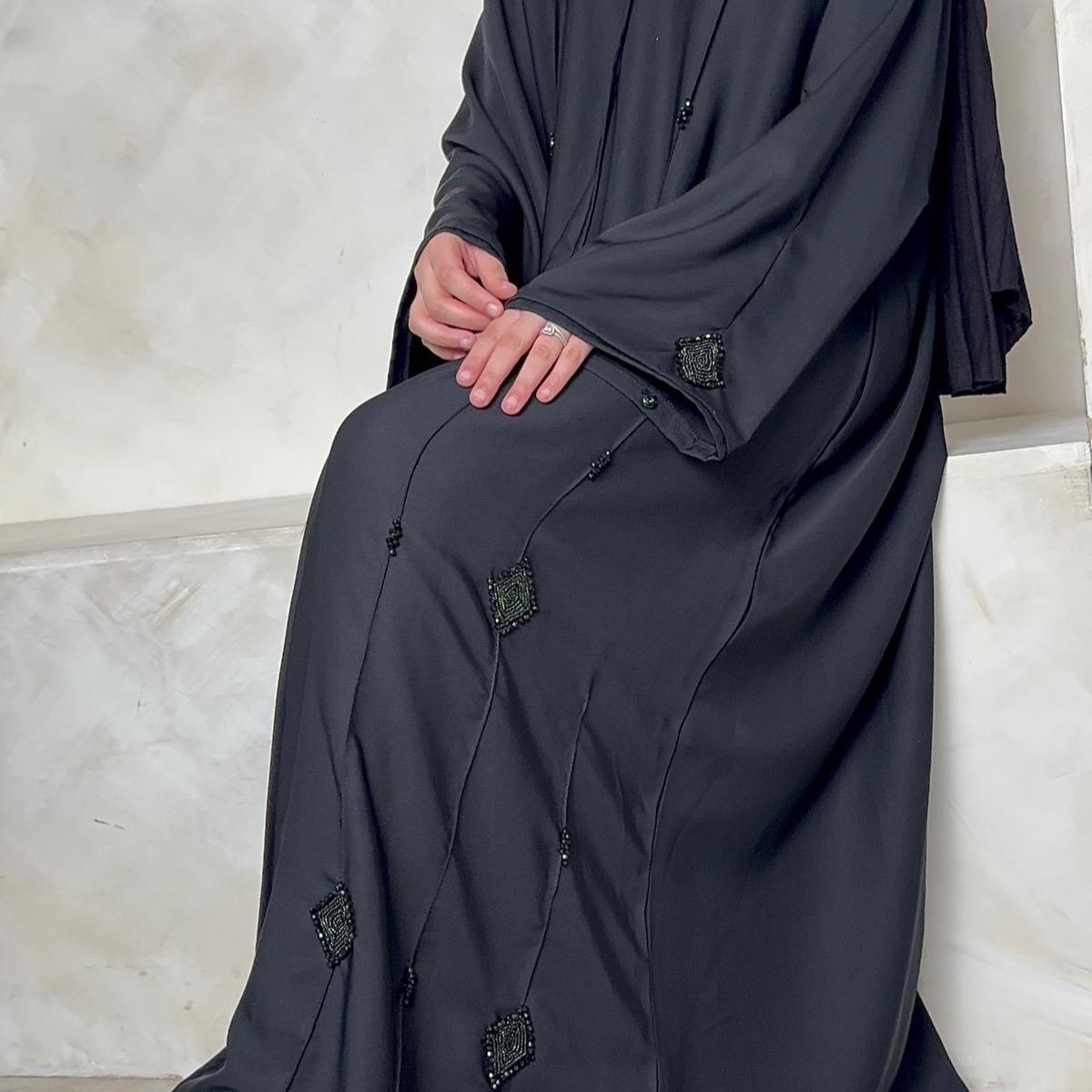 Nisa Embellished Abaya