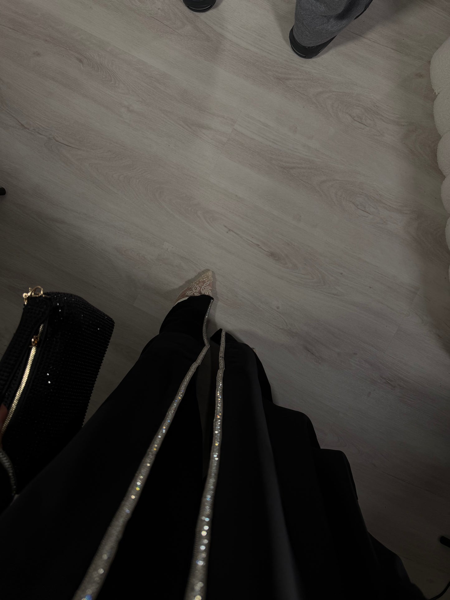 Aswad abaya- open nida abaya with silver lace