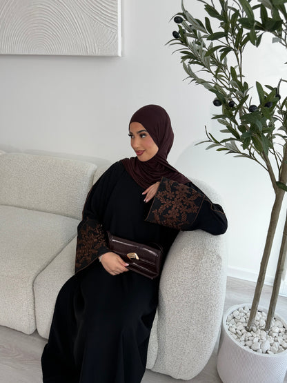 Mina black closed nida abaya