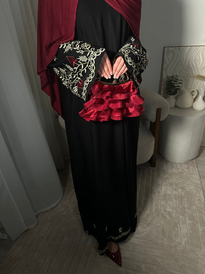 Selma closed embroidery abaya