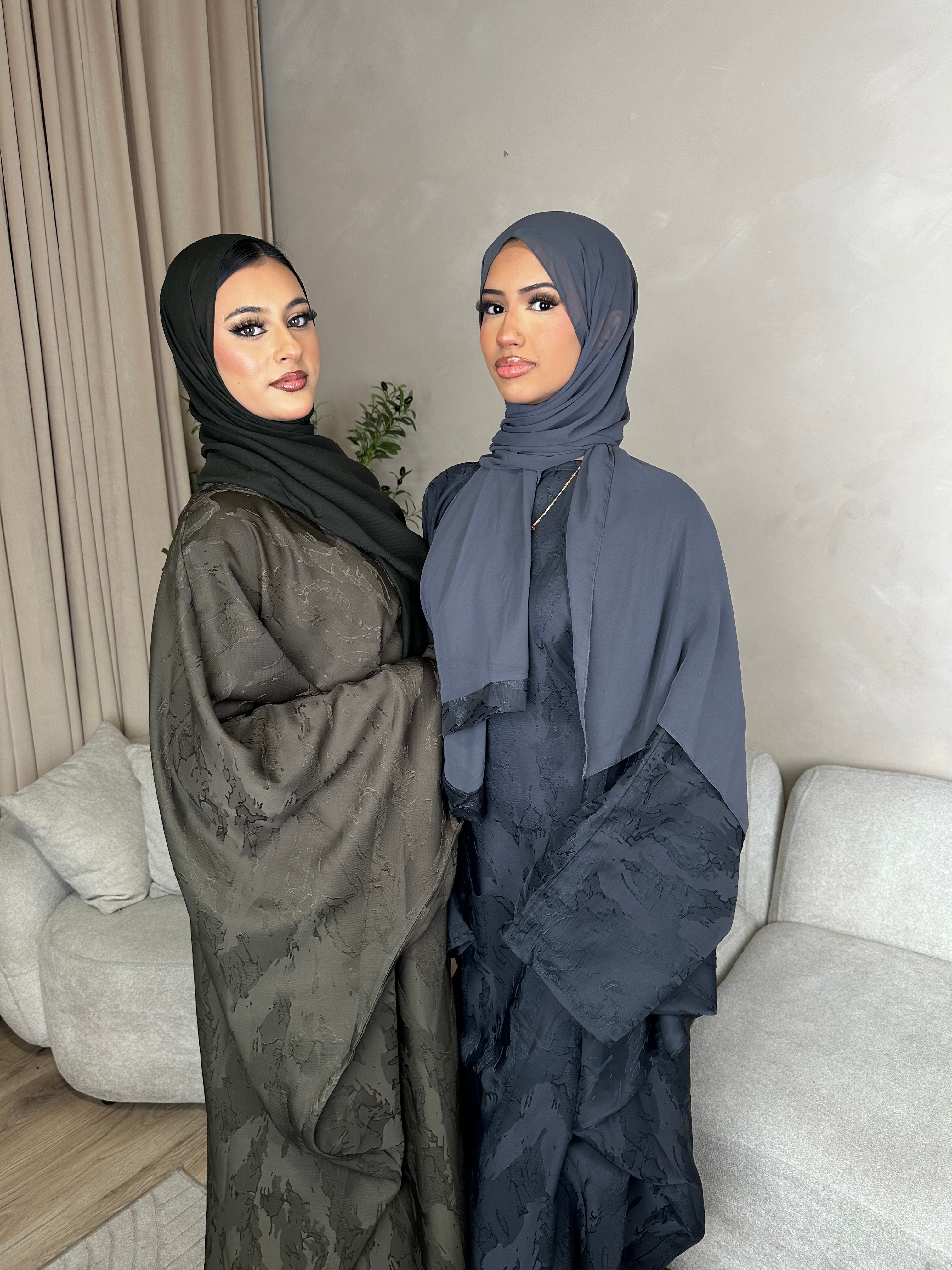 Hira batwing printed abaya with inner belt