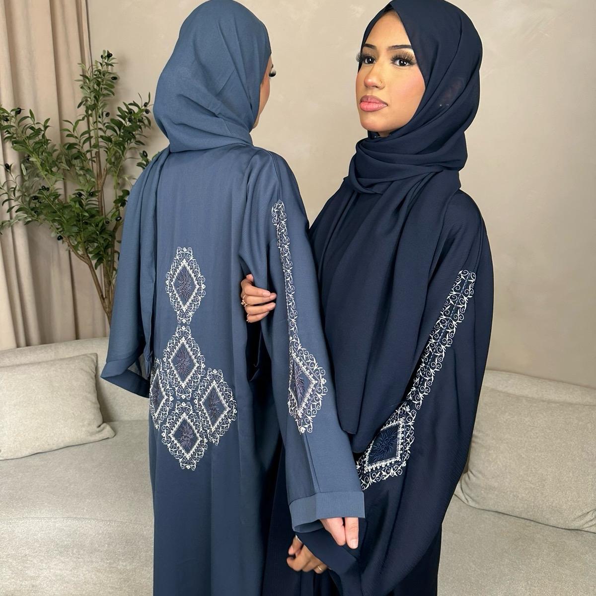 Layla Embroidery Abaya *ex display*