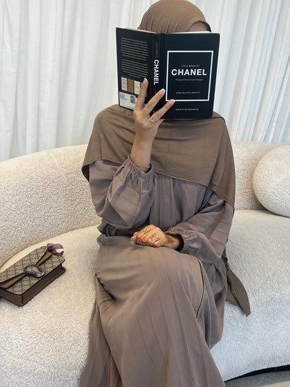 Razia cuffed sleeves zip essentials abaya