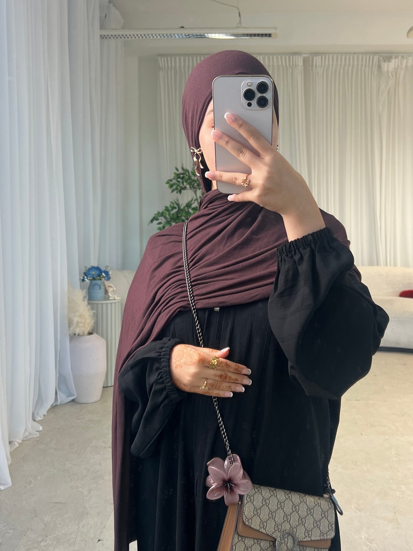 Razia cuffed sleeves zip essentials abaya