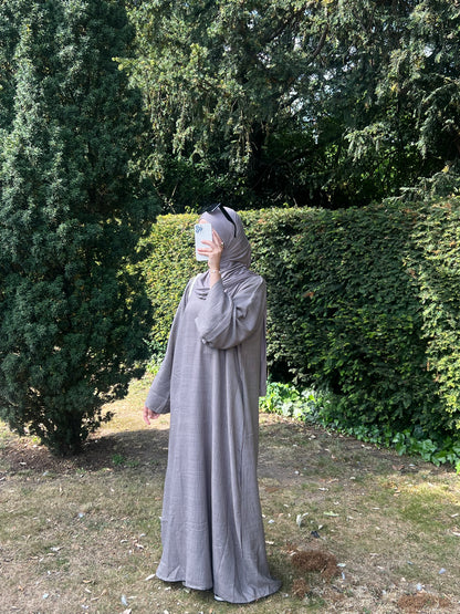 ESSENTIAL soft linen closed abaya