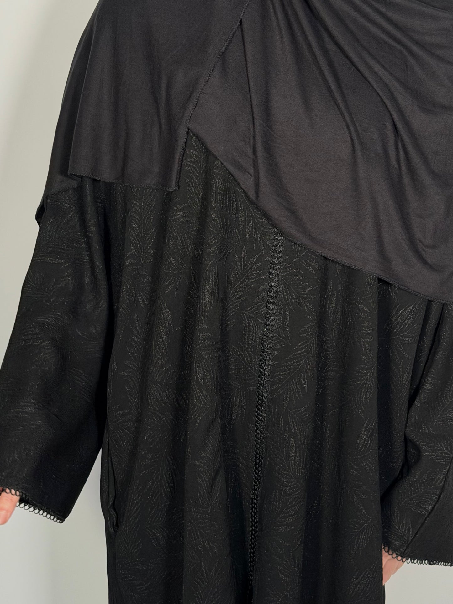 Omayra lace jacquard printed abaya