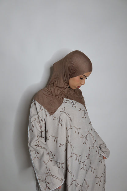 Hafsa Linen leaf embroidery closed abaya