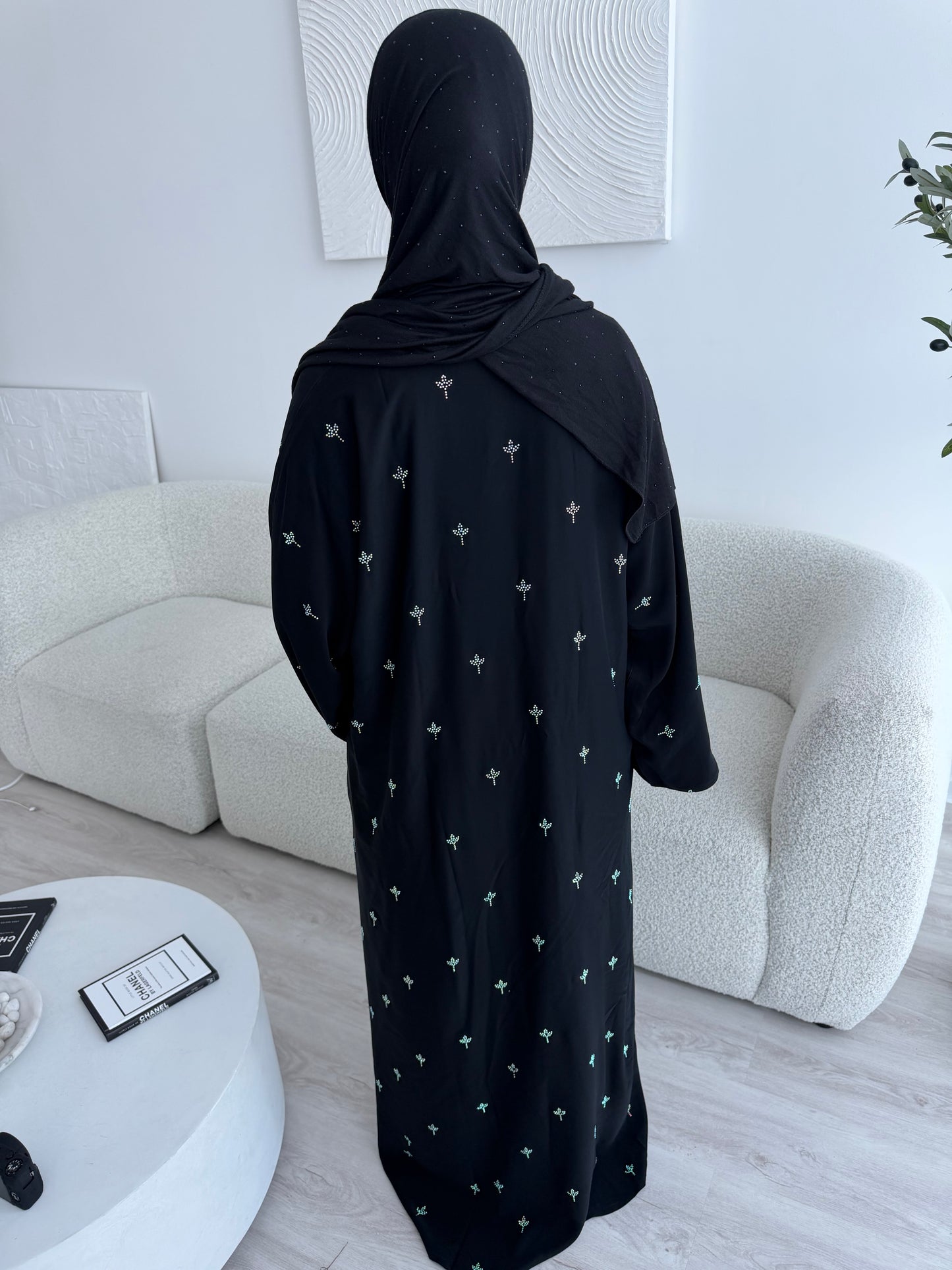 Khawla gem stones closed Eid abaya