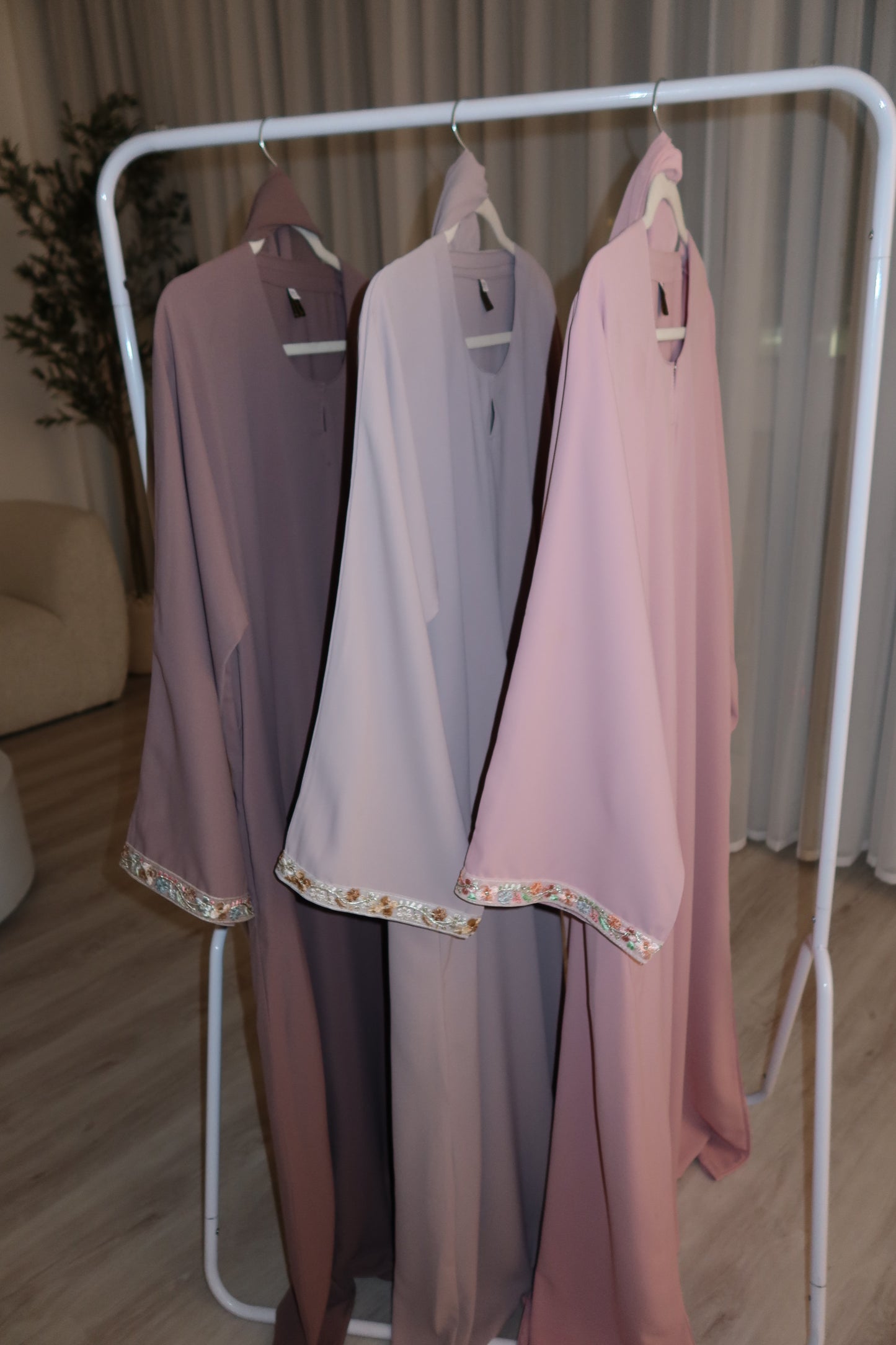 Hidaya lace closed embroidery abaya
