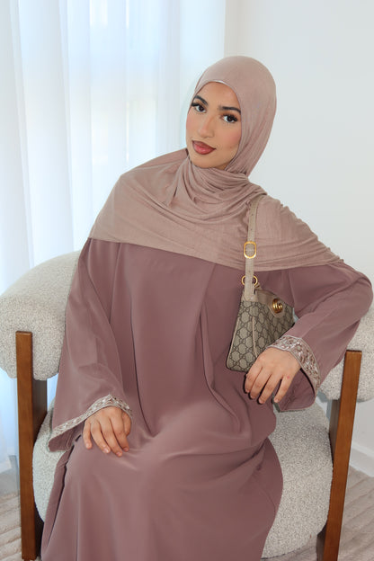 Hidaya 2.0 lace closed abaya