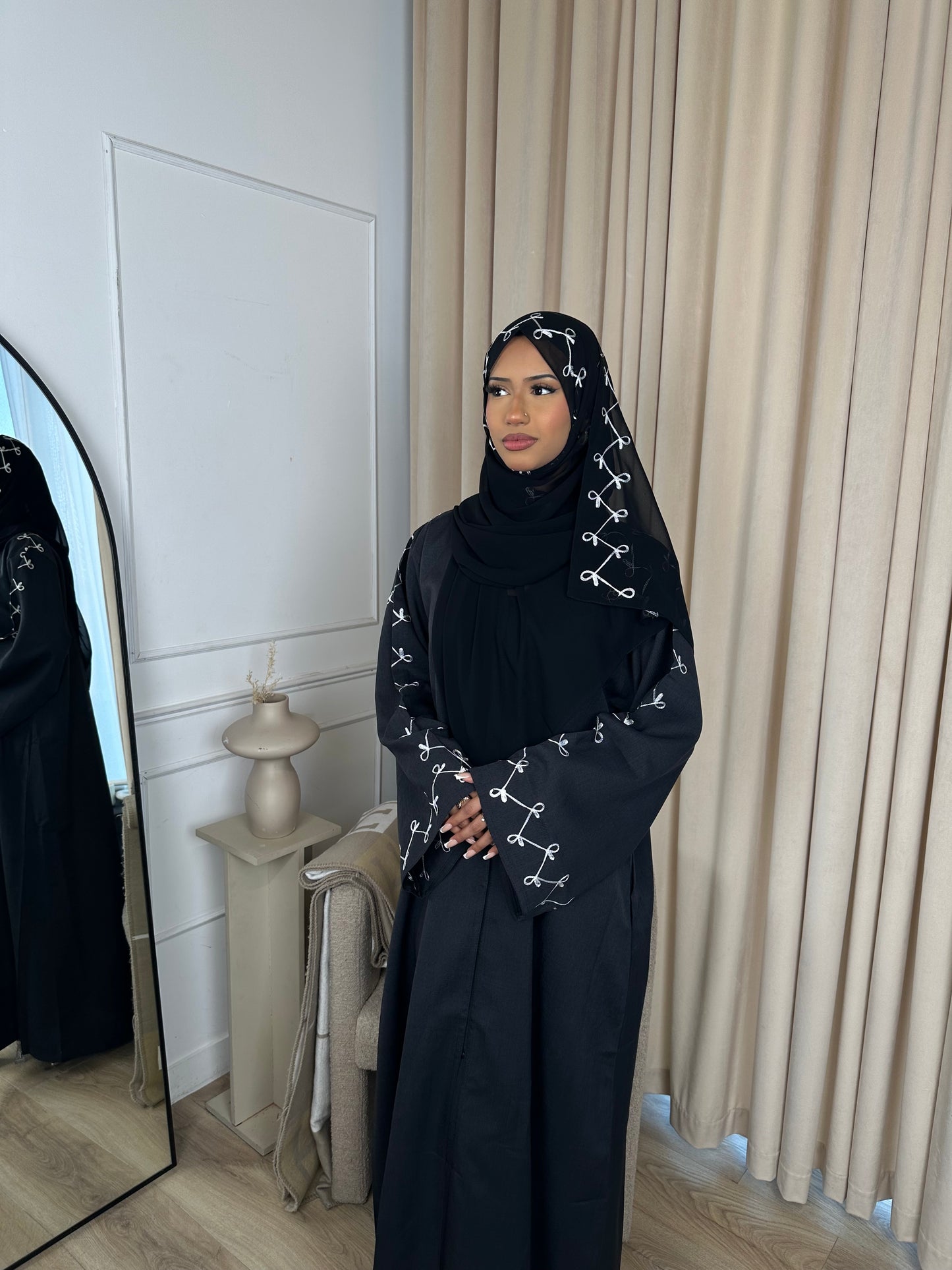 Muna Linen Embroidery Abaya