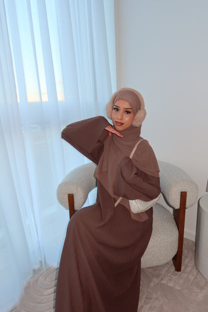 Knitted closed abaya