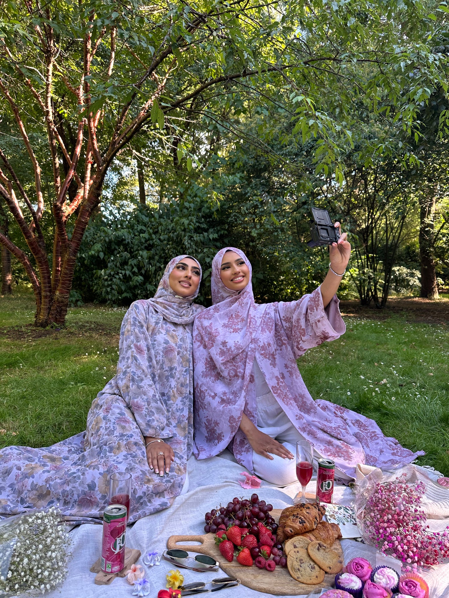 *EX DISPLAY* Warda floral printed abaya *EX DISPLAY*