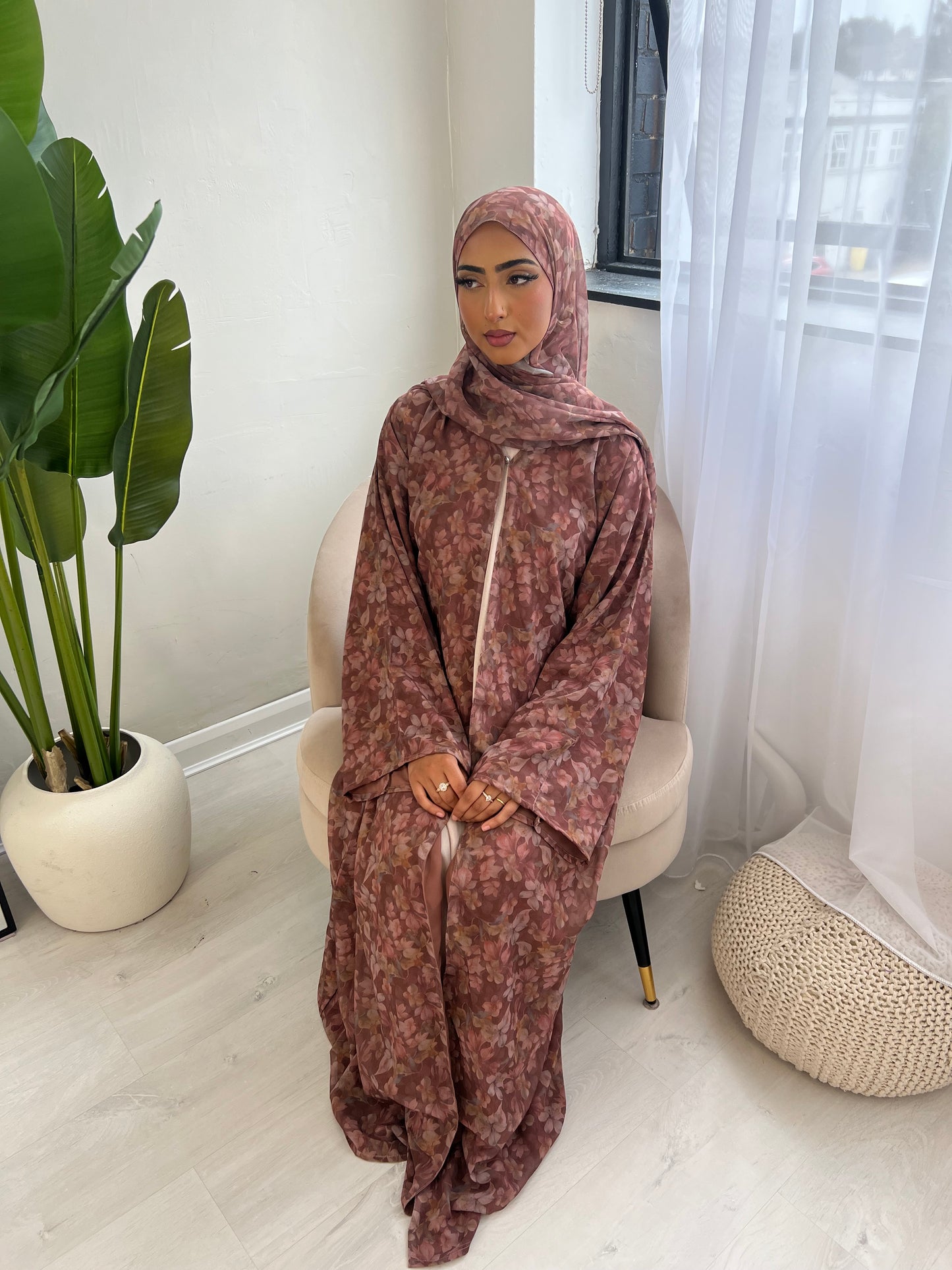 *EX DISPLAY* Warda floral printed abaya *EX DISPLAY*