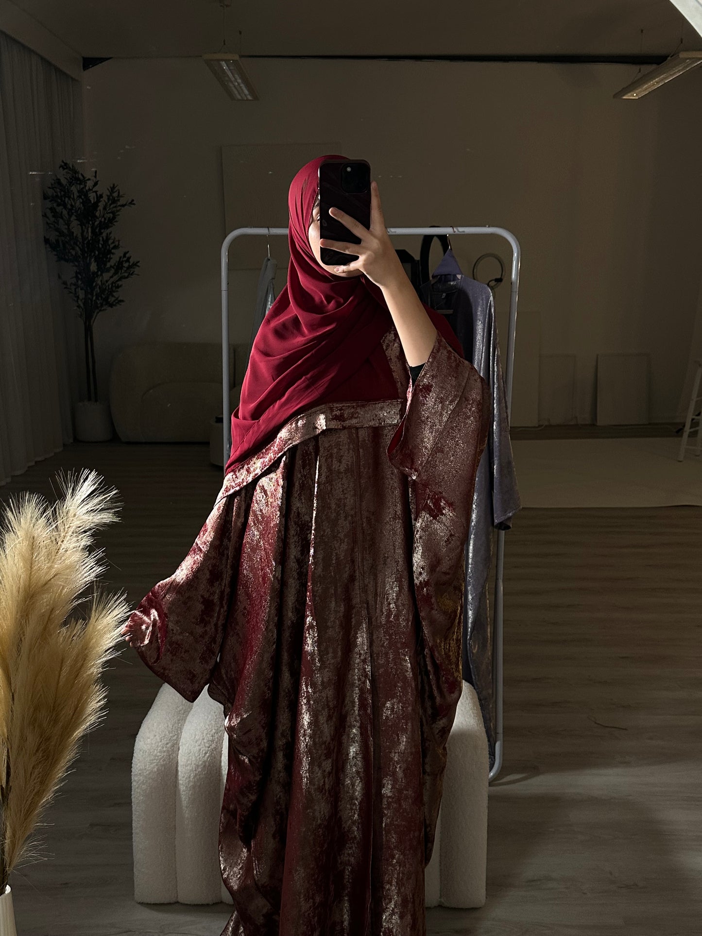Esra Metallic Open Abaya