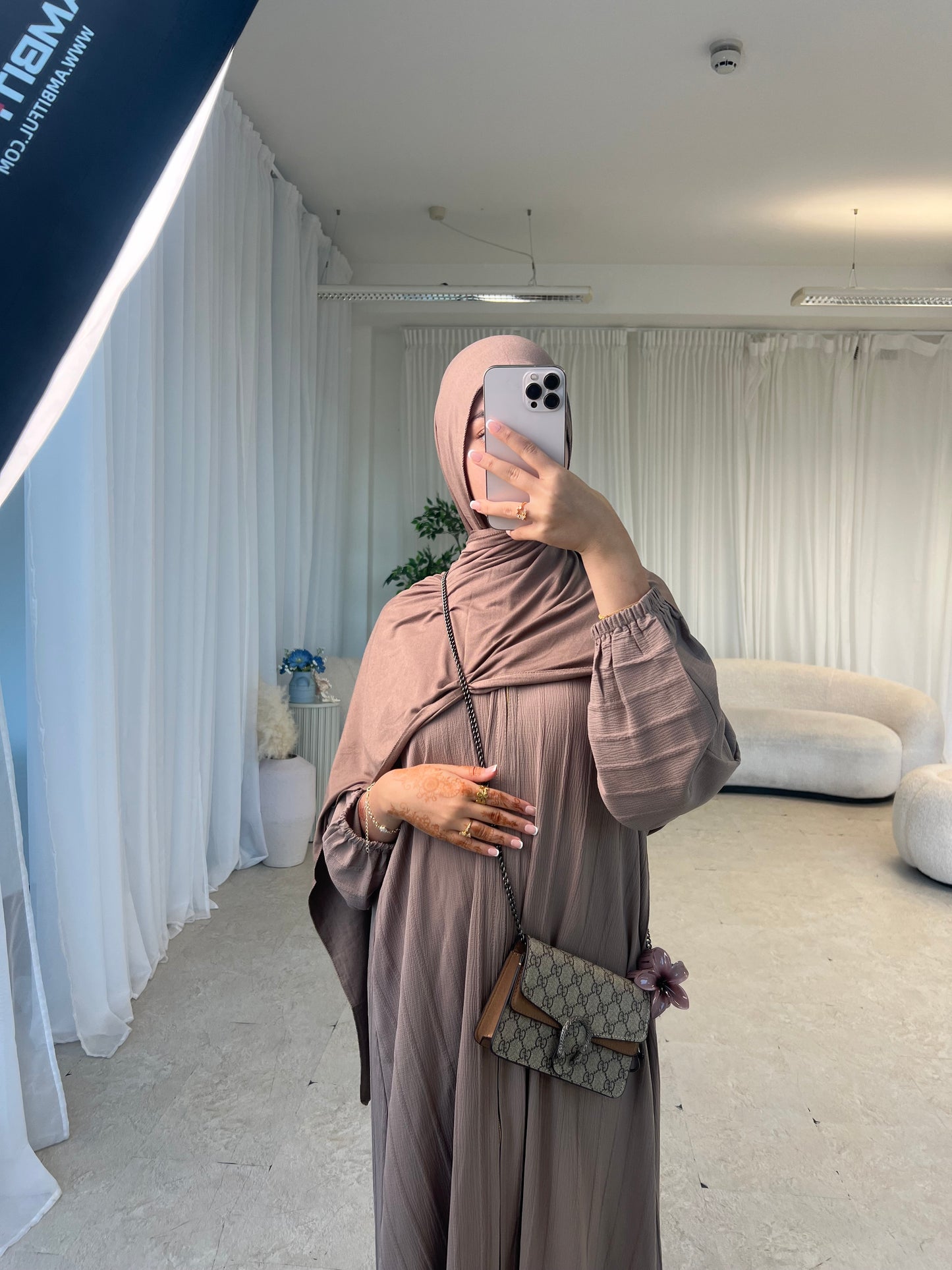 Razia cuffed sleeves zip essentials abaya