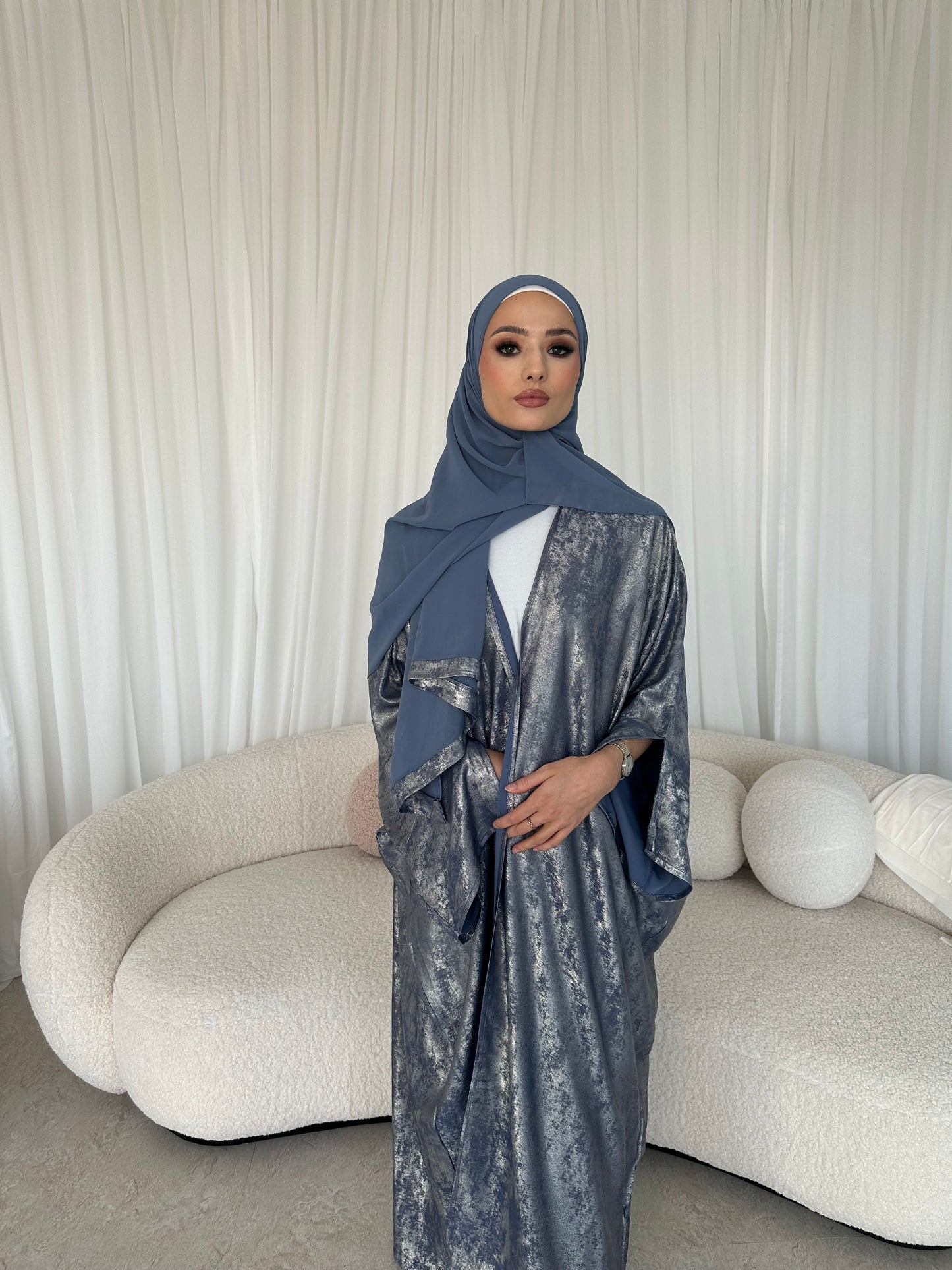 Esra Metallic Open Abaya