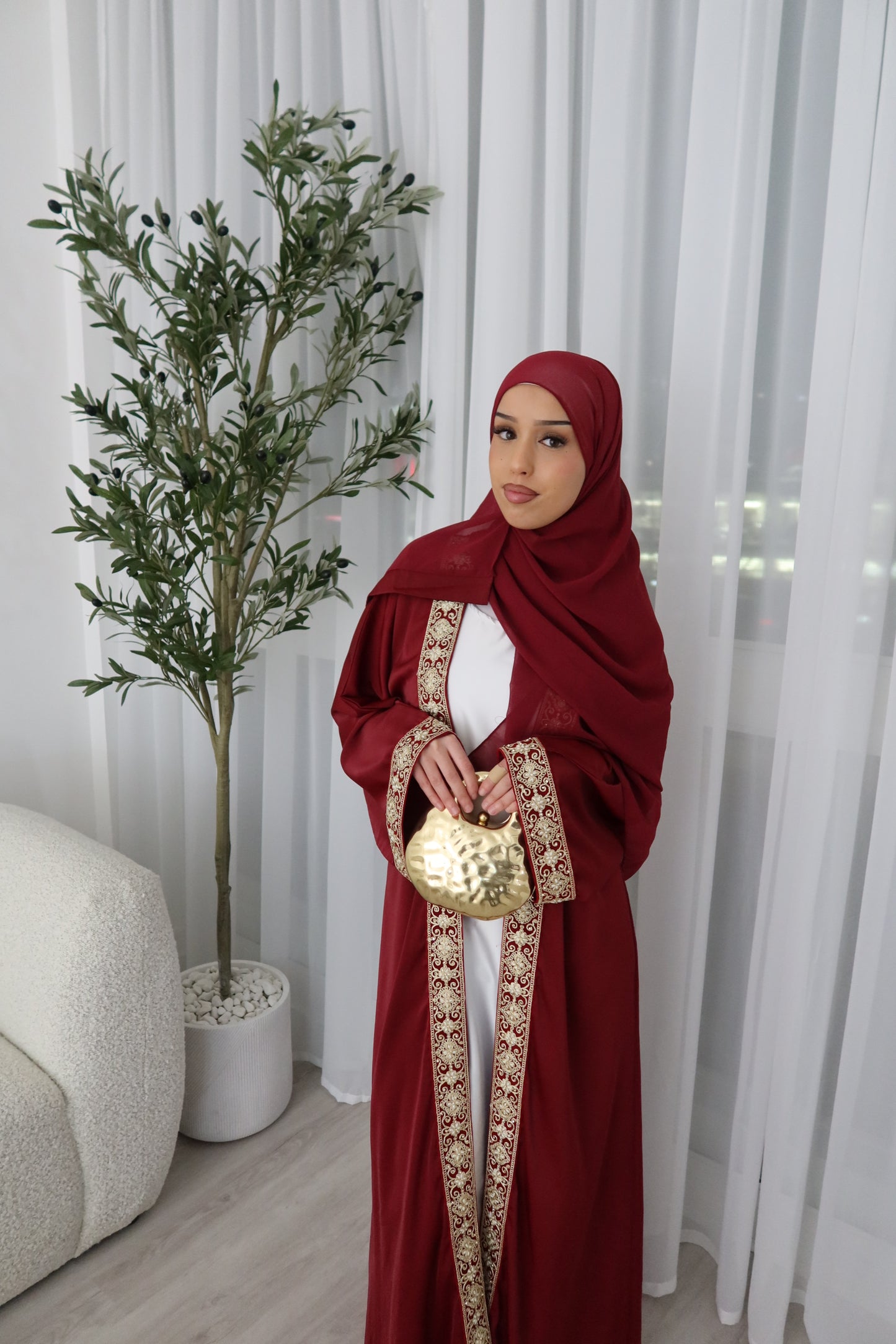 Yusra Lace Open abaya