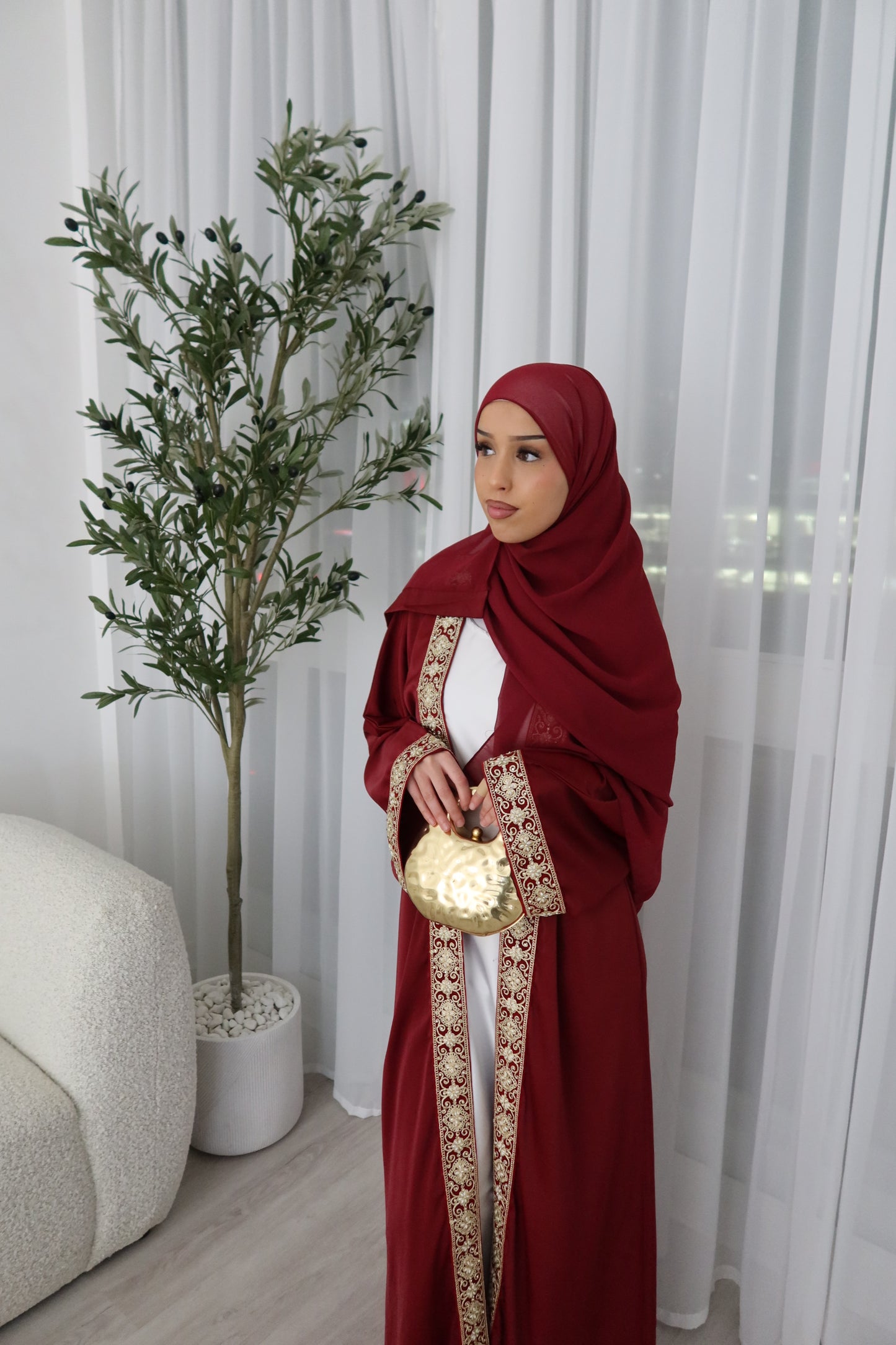 Yusra Lace Open abaya