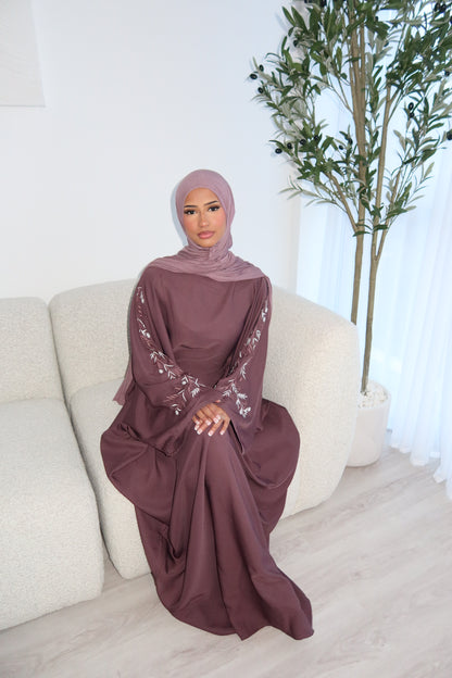 Anissa batwing with embroidery abaya (ex display **)