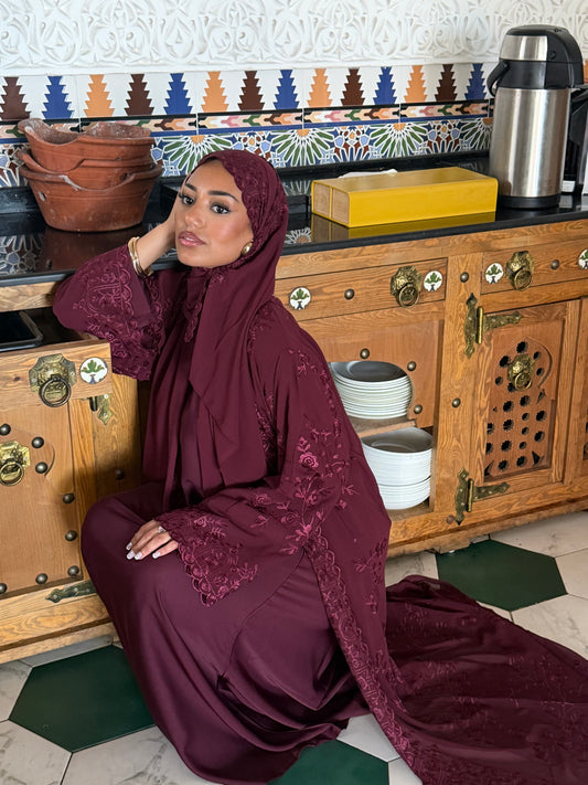 Aleena Floral printed chiffon abaya set with inner slip dress