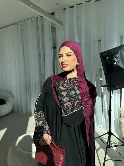 Tatreez black closed nida abaya with maroon embroidery