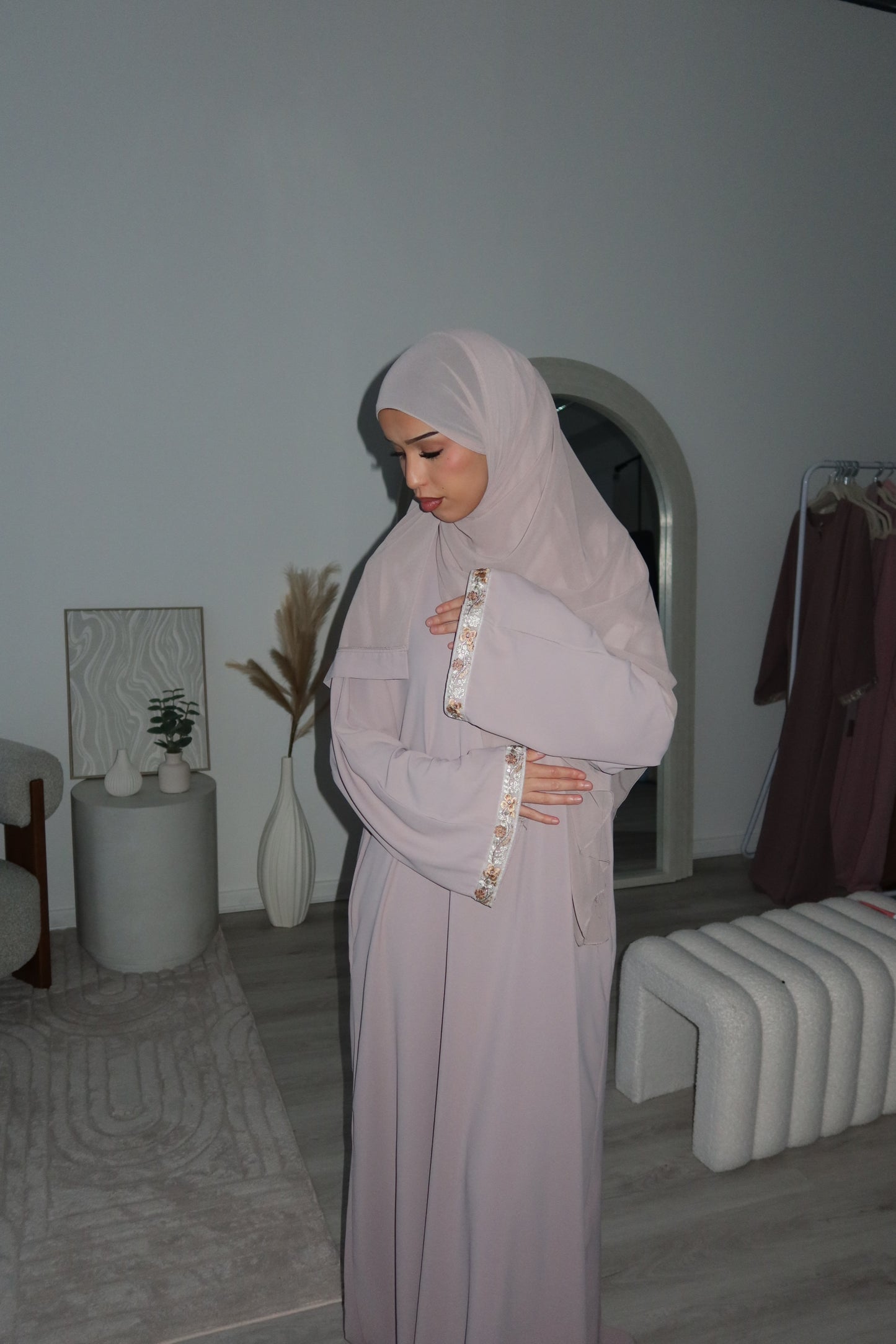 Hidaya lace closed embroidery abaya