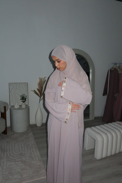 Hidaya lace closed embroidery abaya