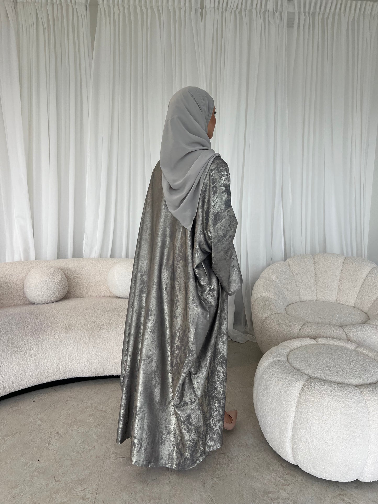 Esra Metallic Open Abaya