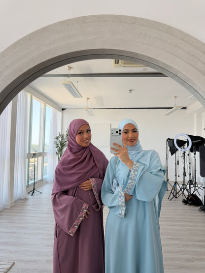 Hidaya 2.0 lace closed abaya