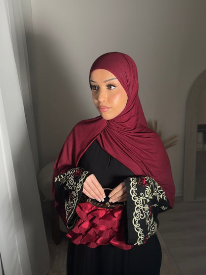 Selma closed embroidery abaya