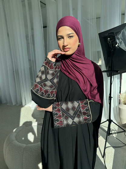 Tatreez black closed nida abaya with maroon embroidery