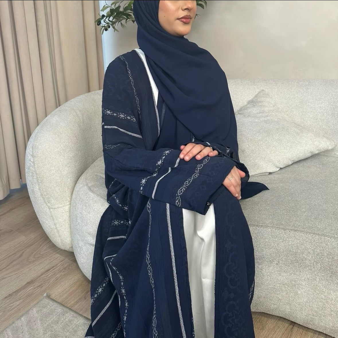 Hanan Open Abaya