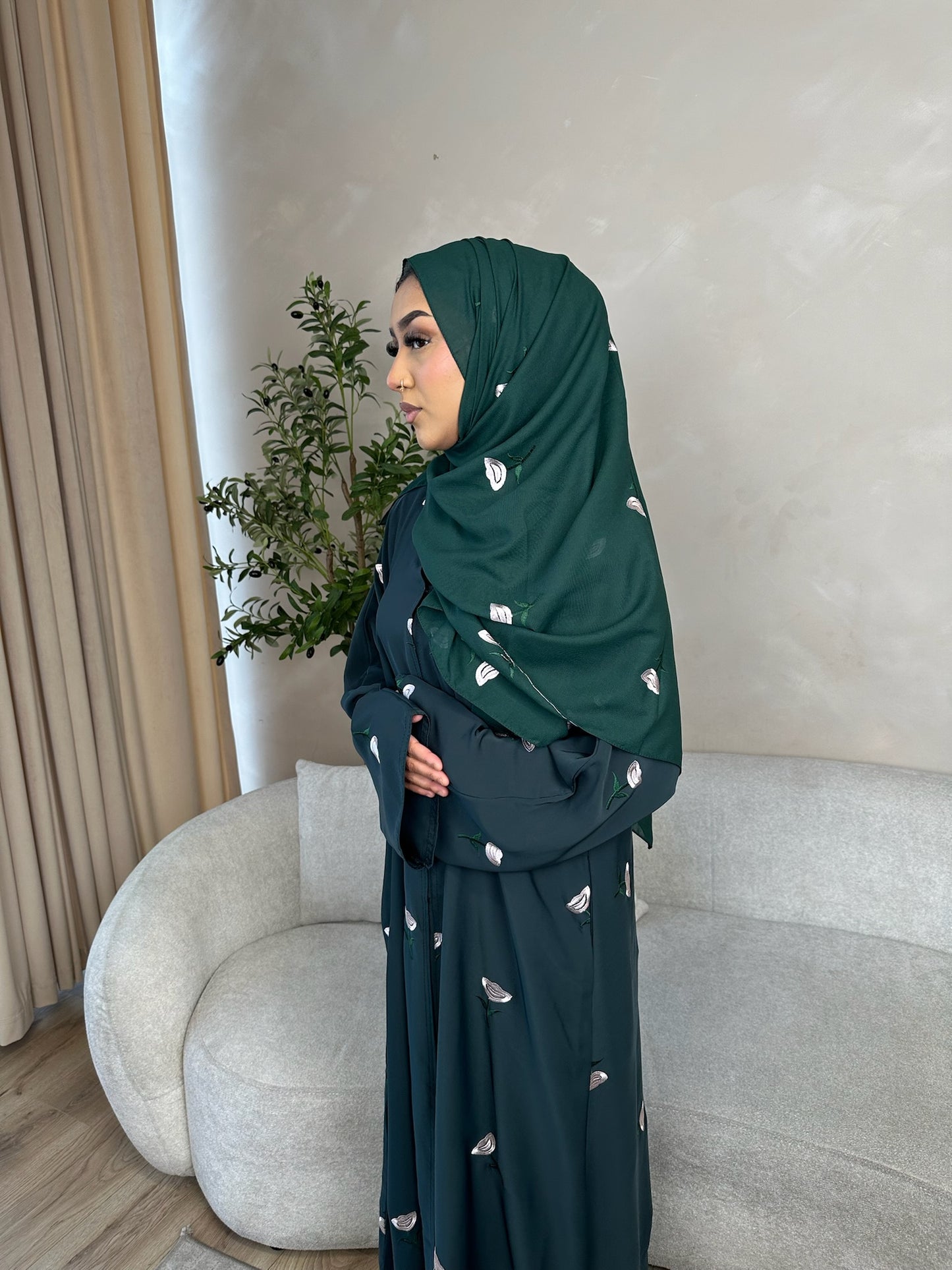 Yasmina Embroidery Buttoned Abaya