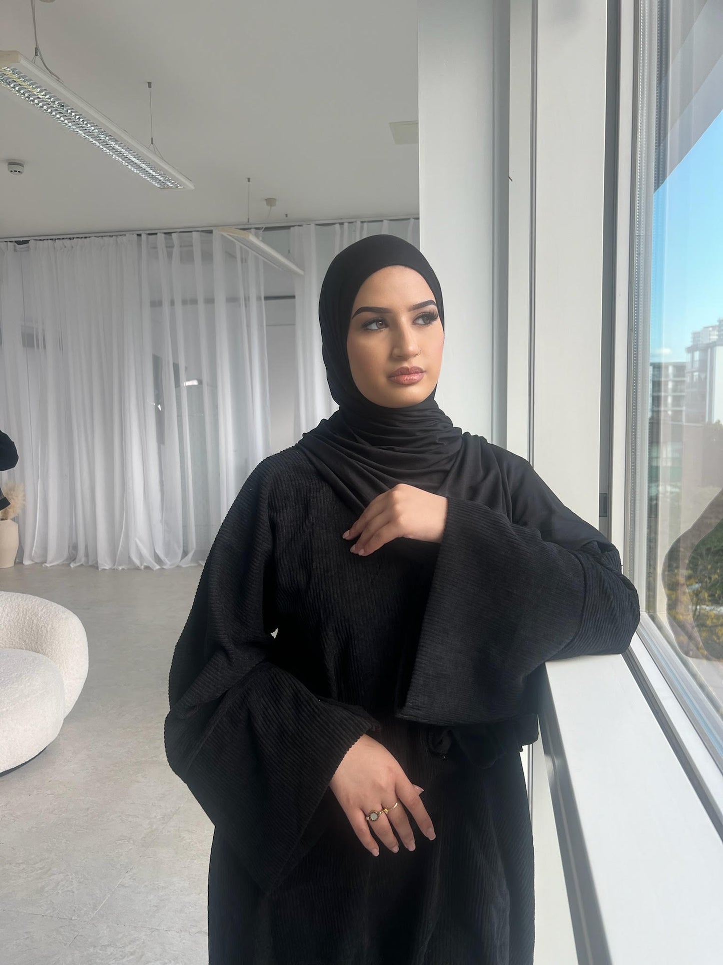 Corduroy Winter Abaya - Black | Closed Sleeve & Split Sleeve