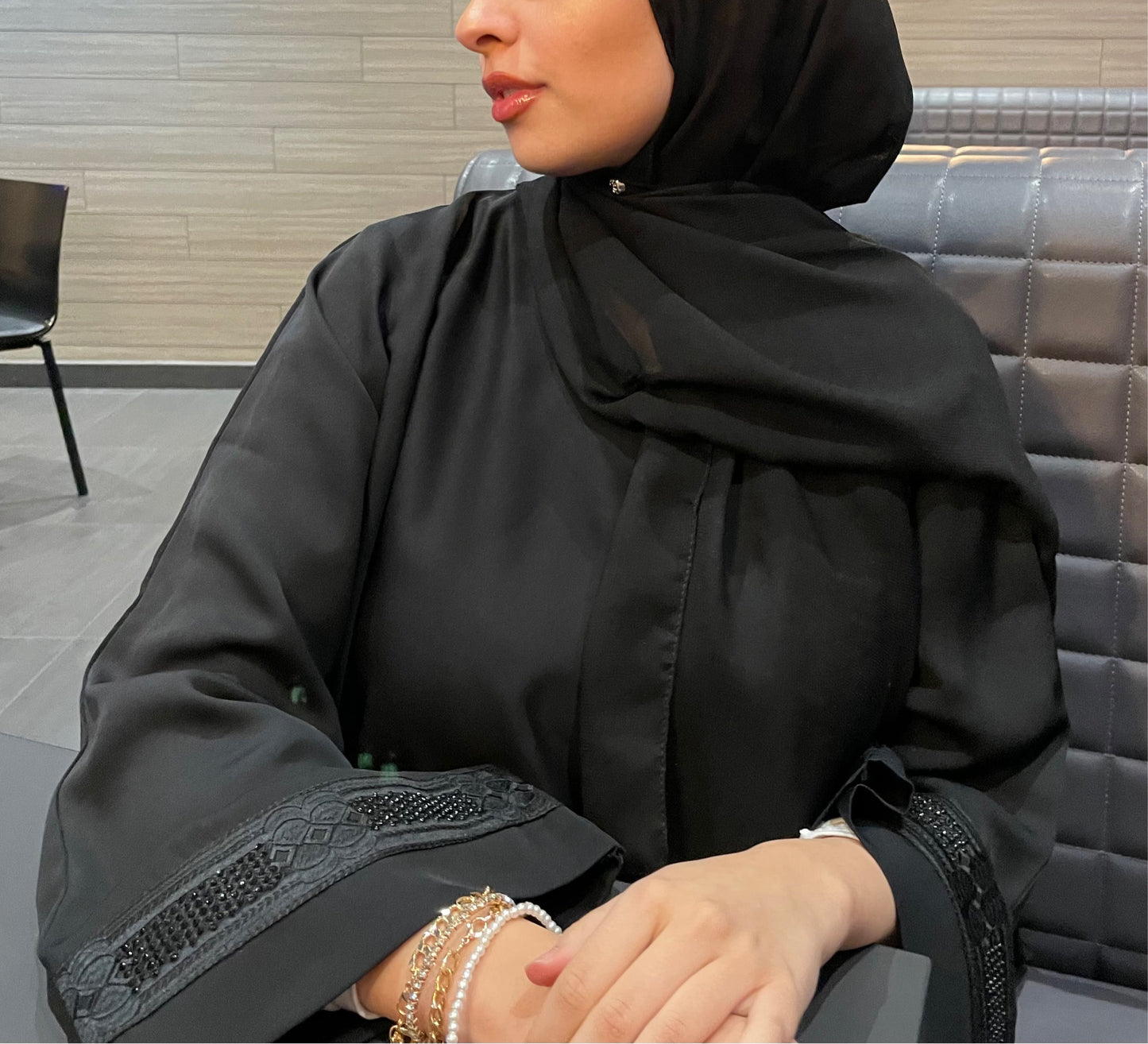 Wafa nida Black Closed Abaya